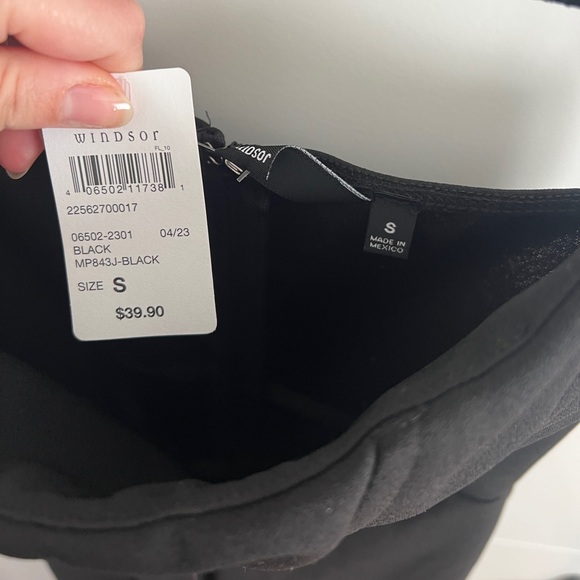 Black Windsor jumpsuit - Picture 5 of 6